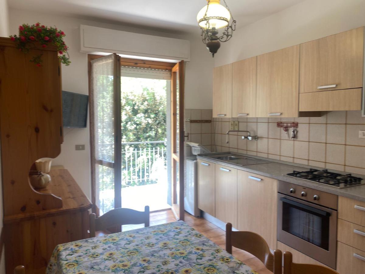 Via Pesaro A/C Apartment Marcelli Exterior photo